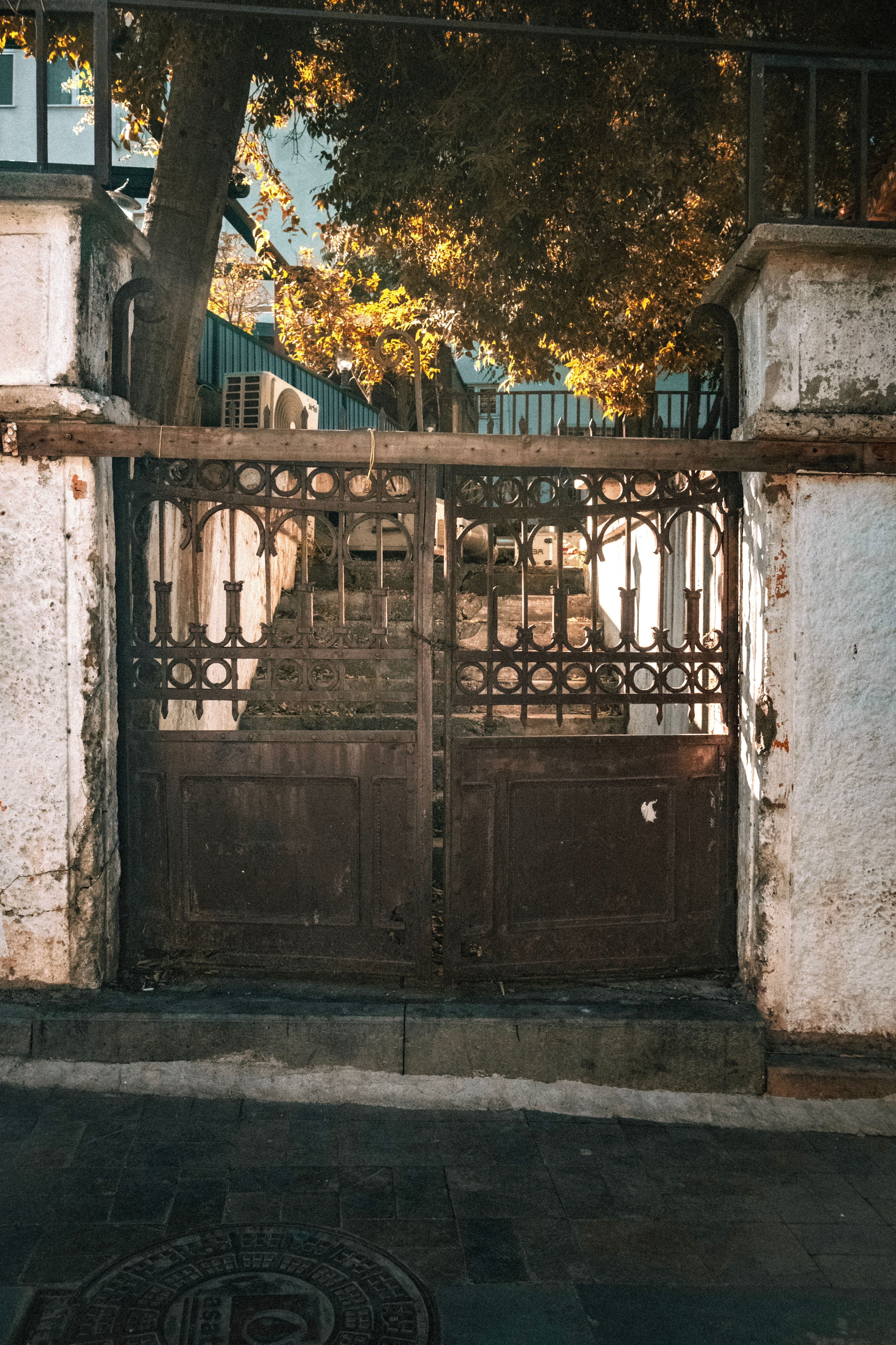Monsoon Rust Protection Tips for Metal Gates, Railings & Outdoor Furniture